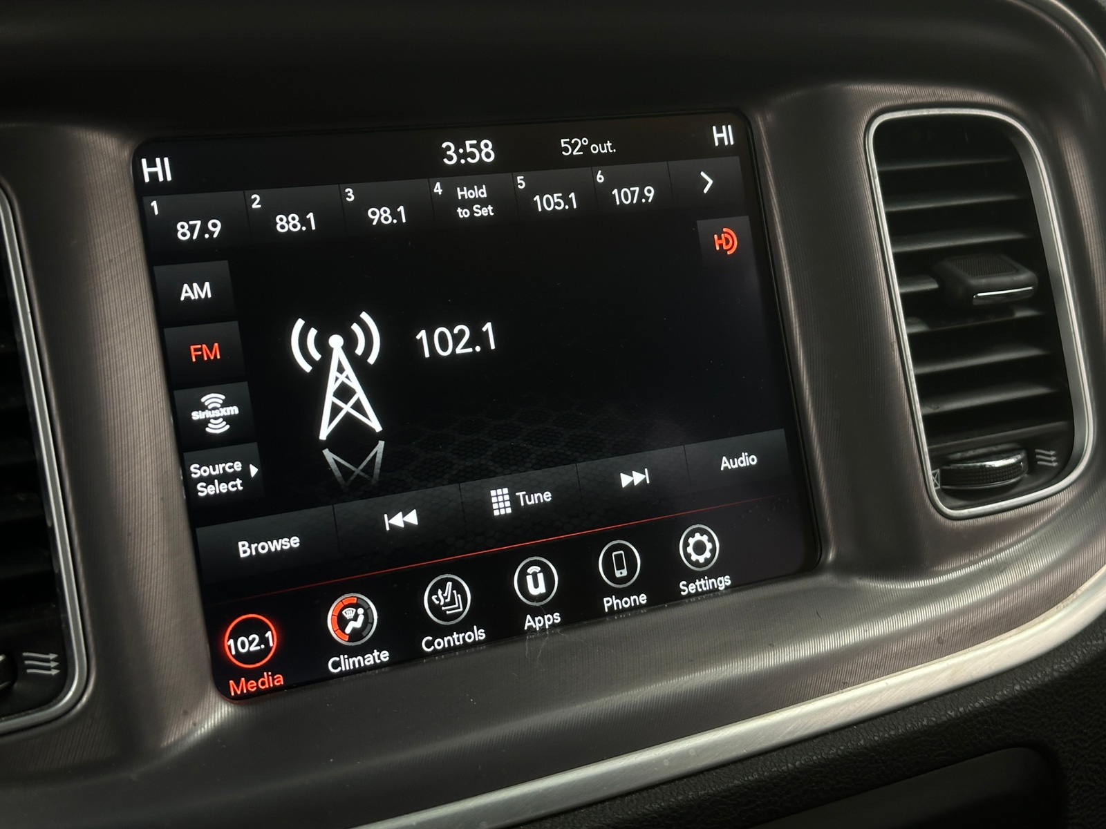 Thumbnail: 2022 Dodge Charger - 4