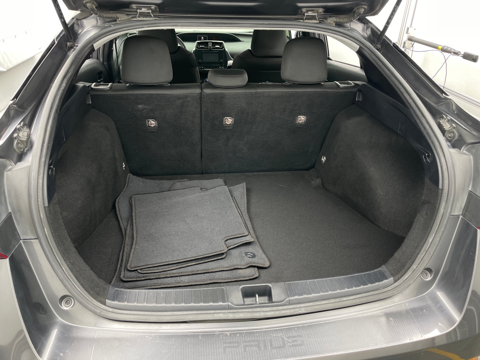 Thumbnail: 2019 Toyota Prius - 7