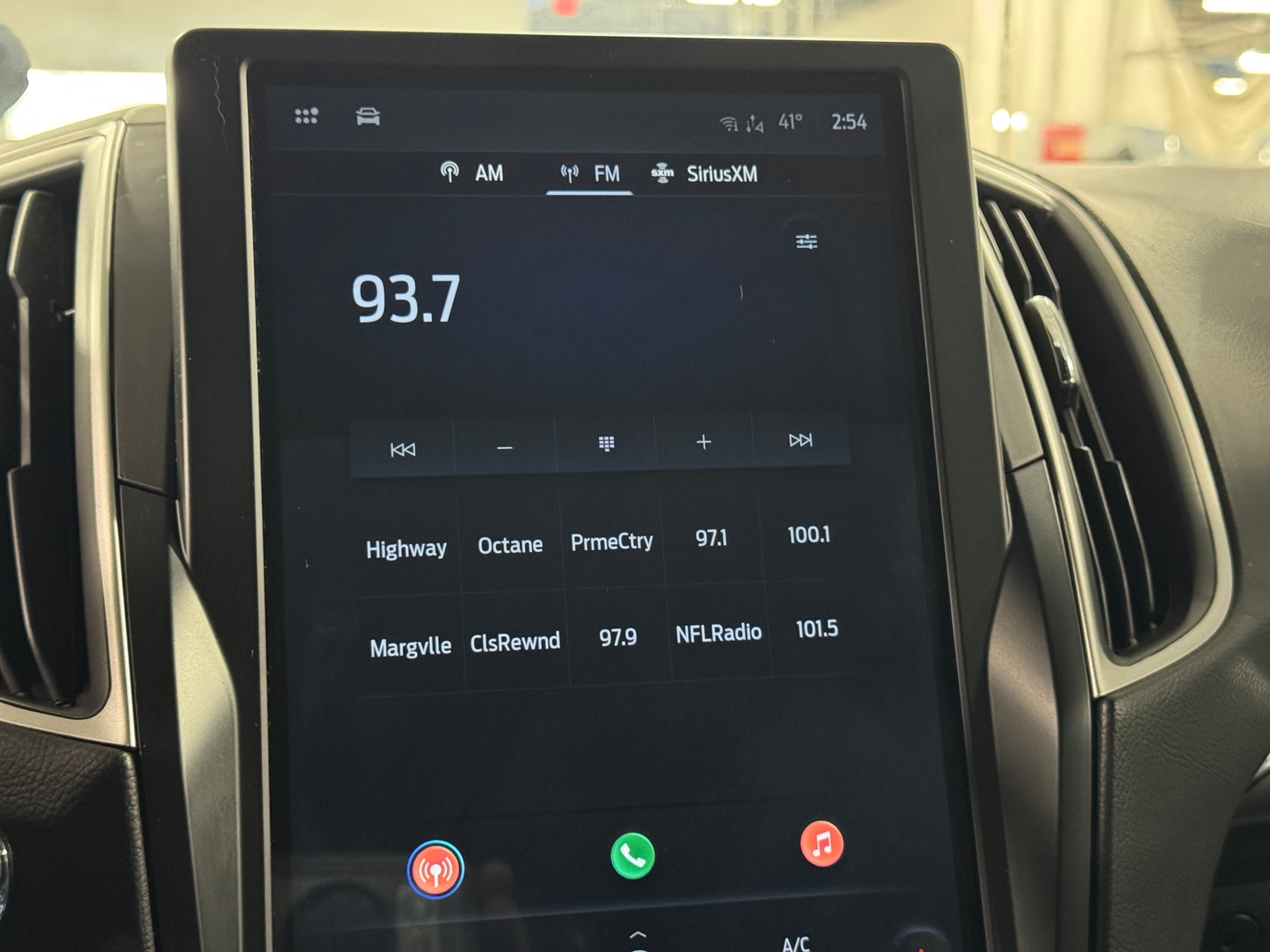 Thumbnail: 2024 Ford Edge - 3