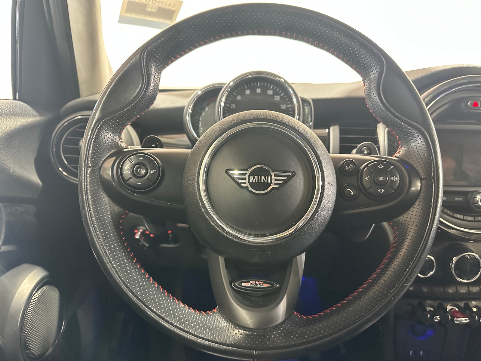 Thumbnail: 2020 MINI Cooper Hardtop - 4