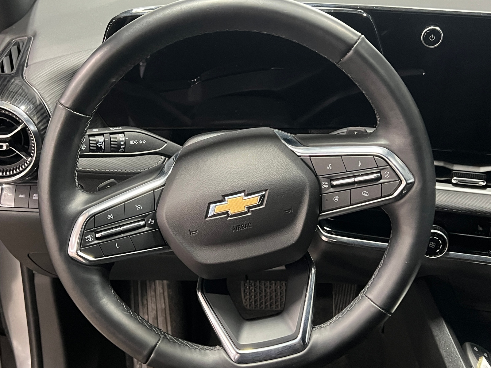 Thumbnail: 2025 Chevrolet Equinox - 5