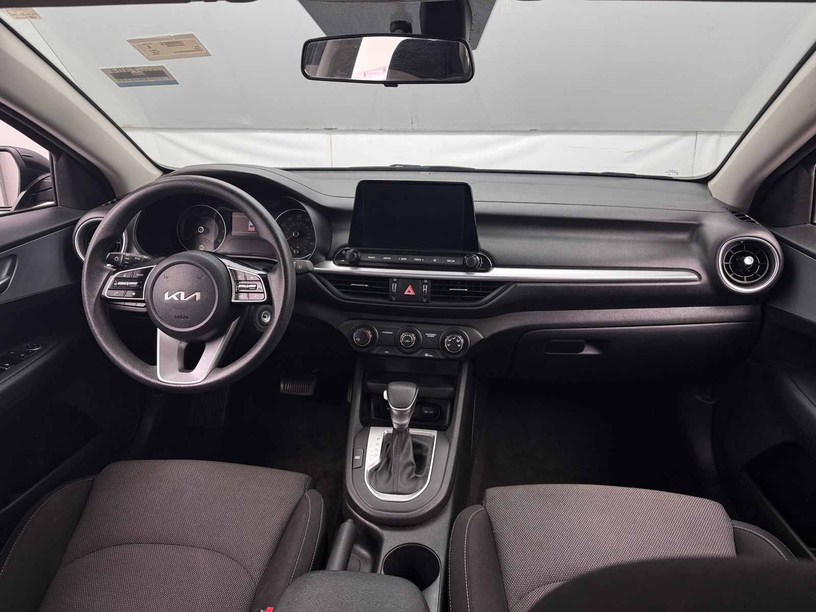 Thumbnail: 2023 Kia Forte - 3