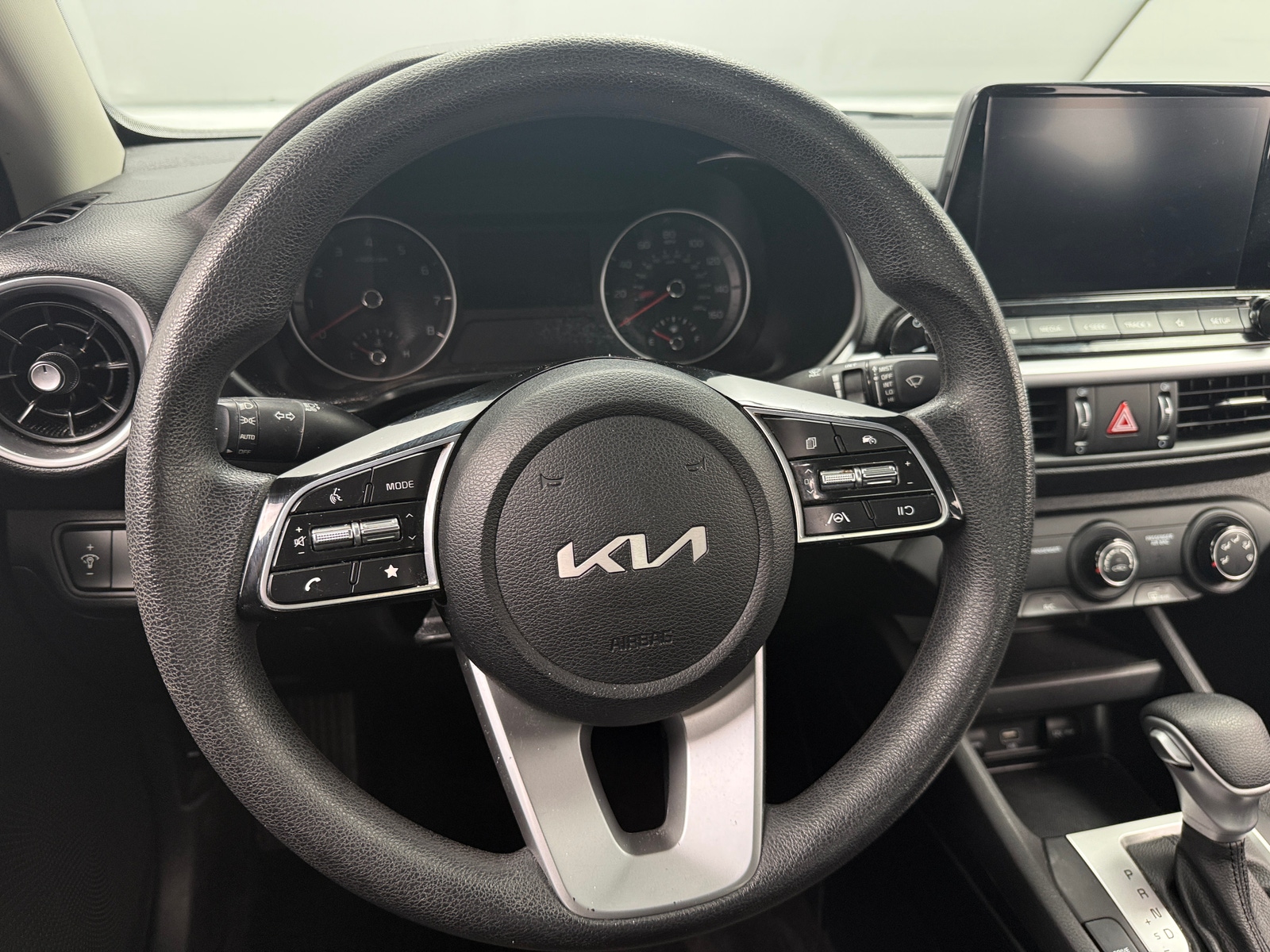 Thumbnail: 2023 Kia Forte - 5