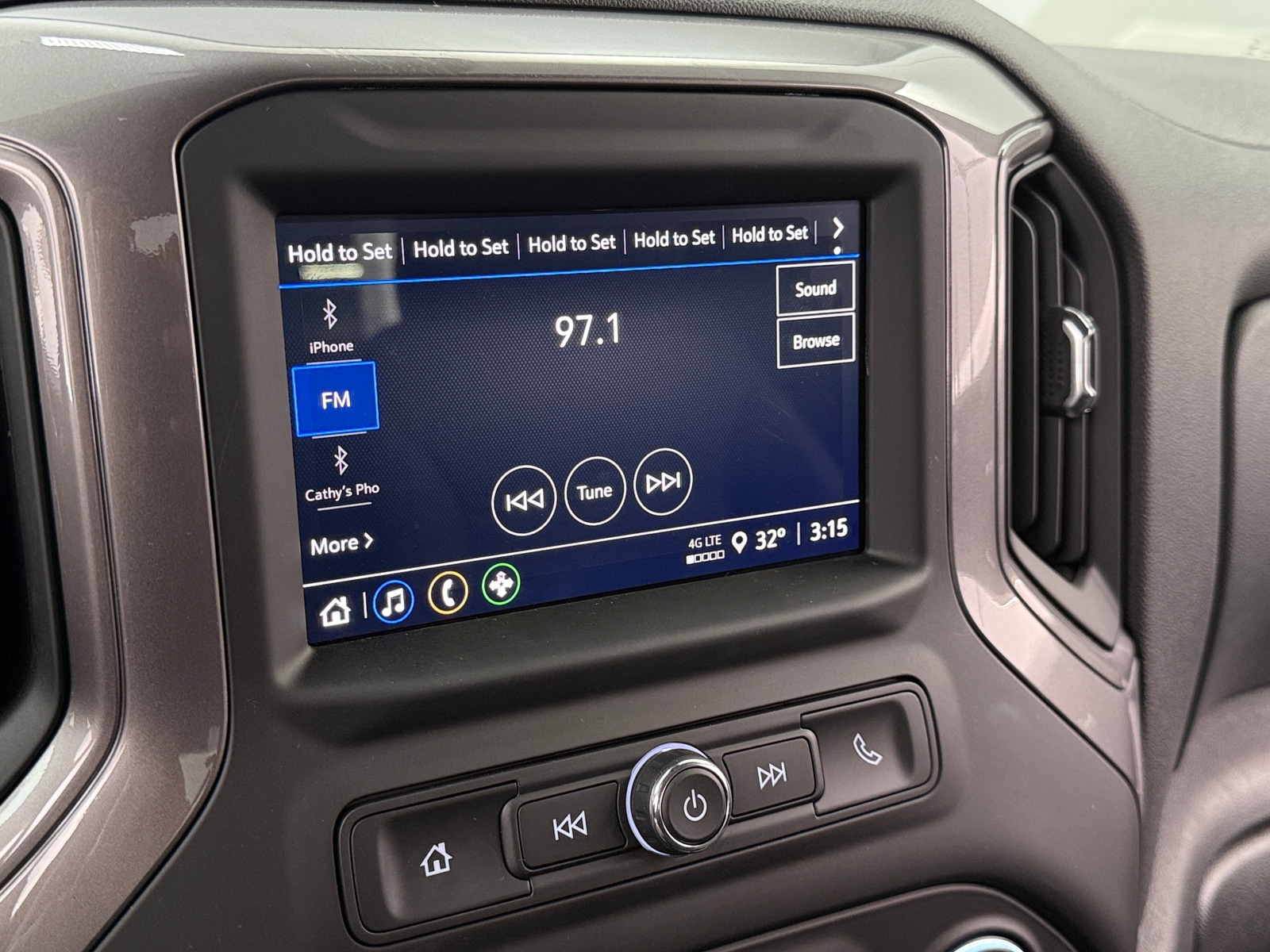 Thumbnail: 2024 Chevrolet Silverado 1500 - 3