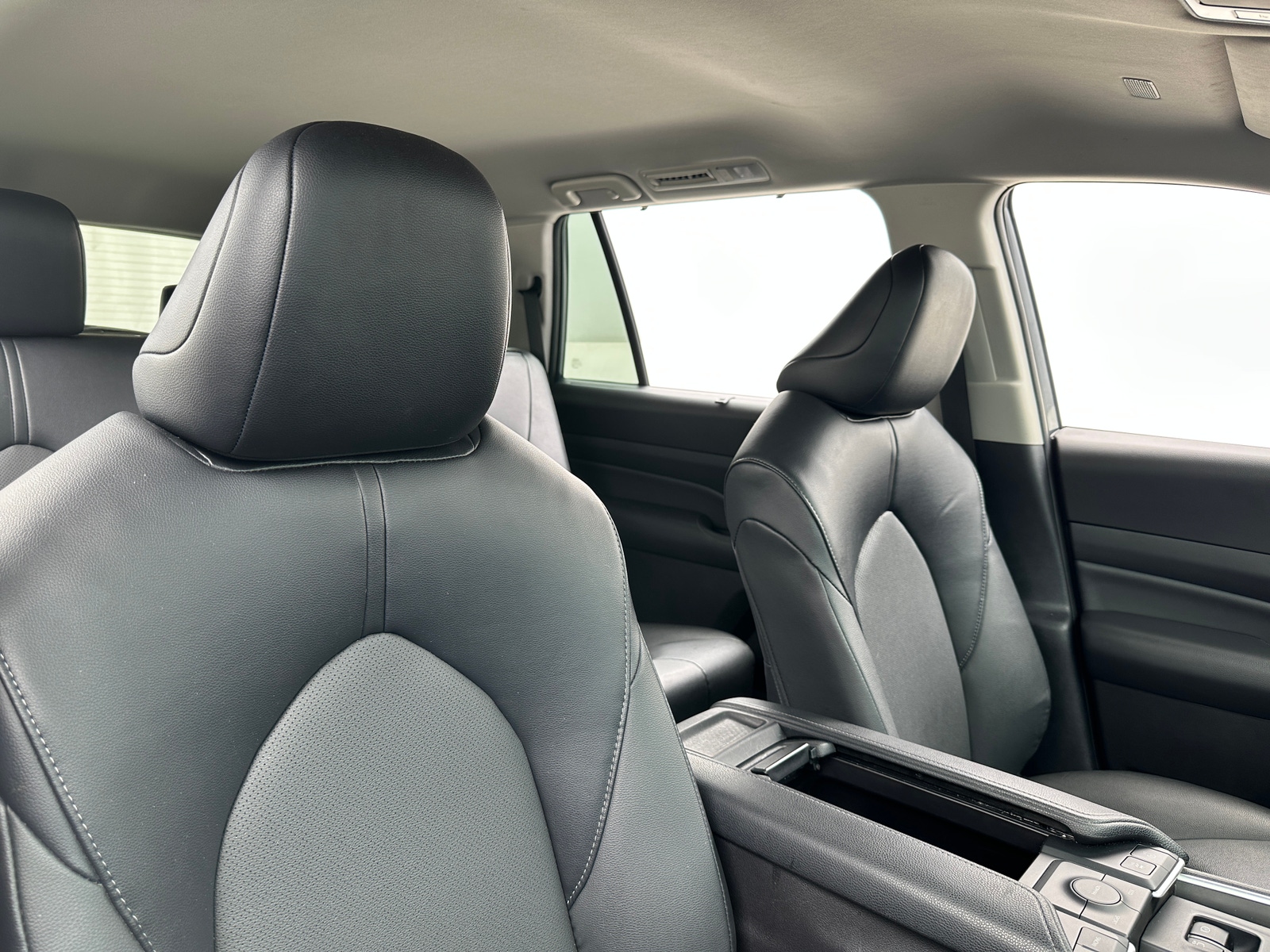 Thumbnail: 2025 Toyota Grand Highlander - 2