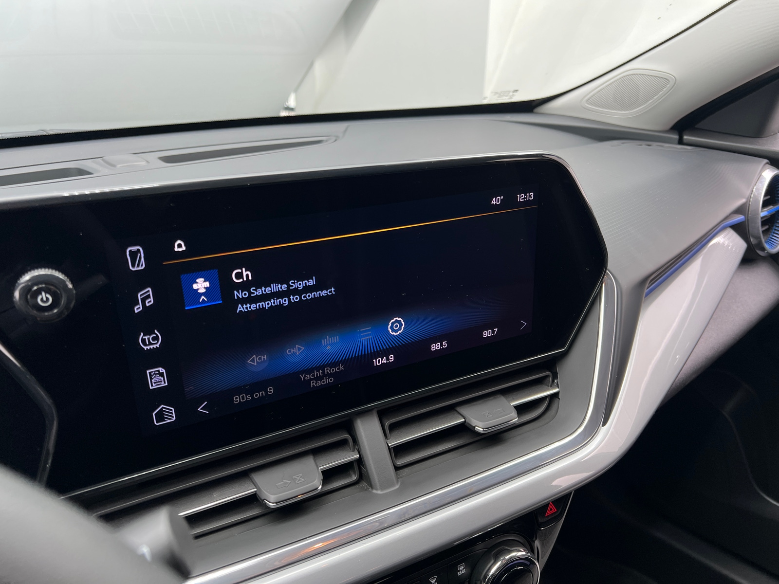 Thumbnail: 2025 Chevrolet Trax - 4