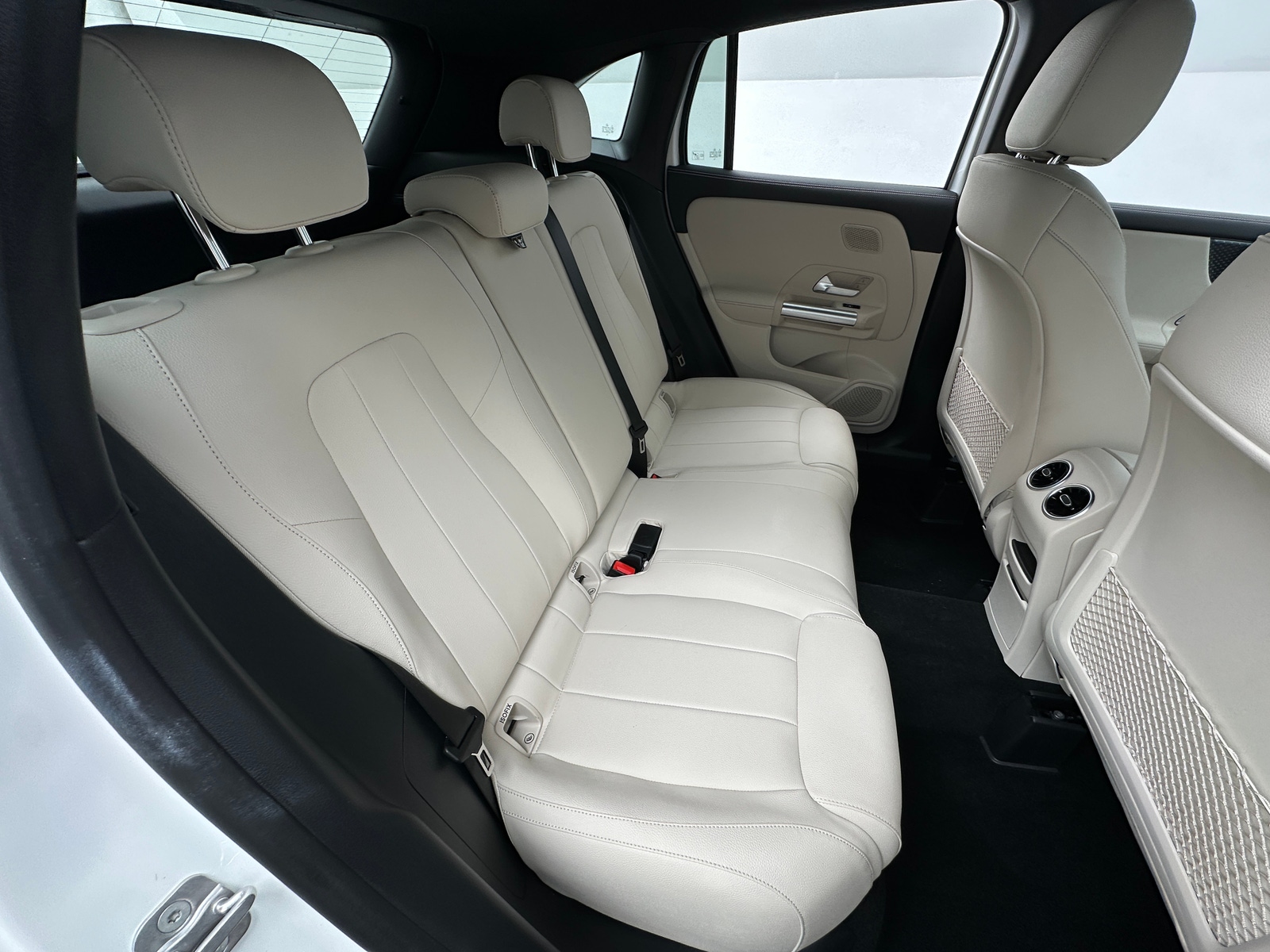 Thumbnail: 2025 Mercedes-Benz GLA - 5