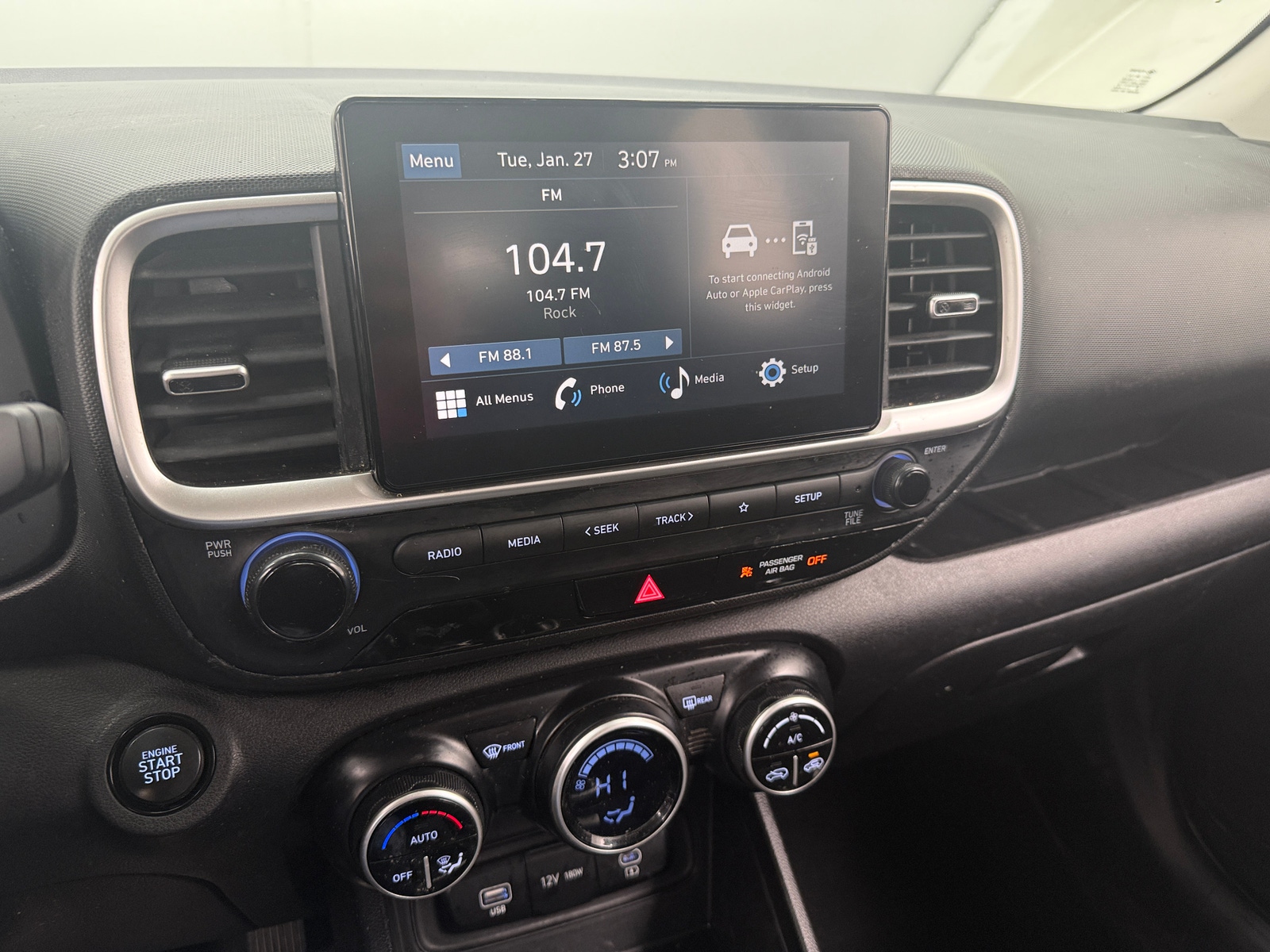 Thumbnail: 2024 Hyundai Venue - 4