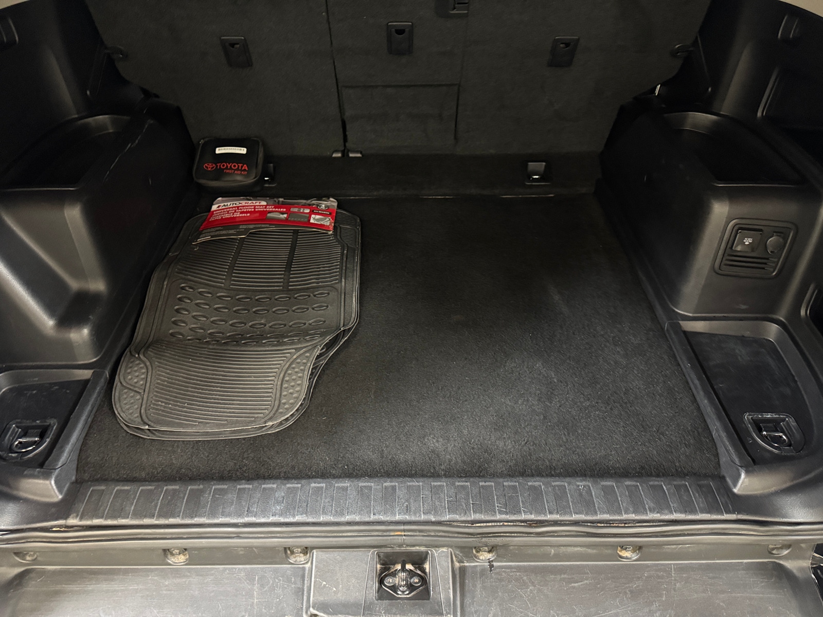 Thumbnail: 2022 Toyota 4Runner - 7