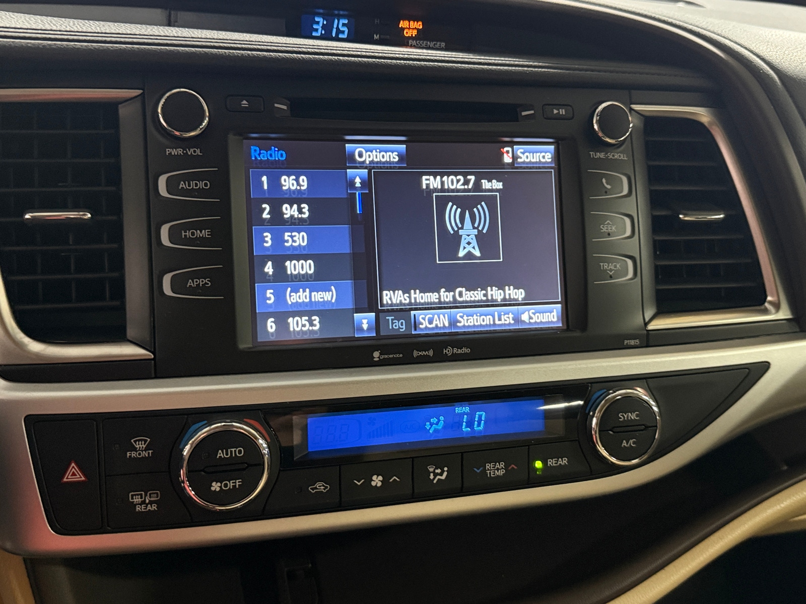 Thumbnail: 2019 Toyota Highlander - 4