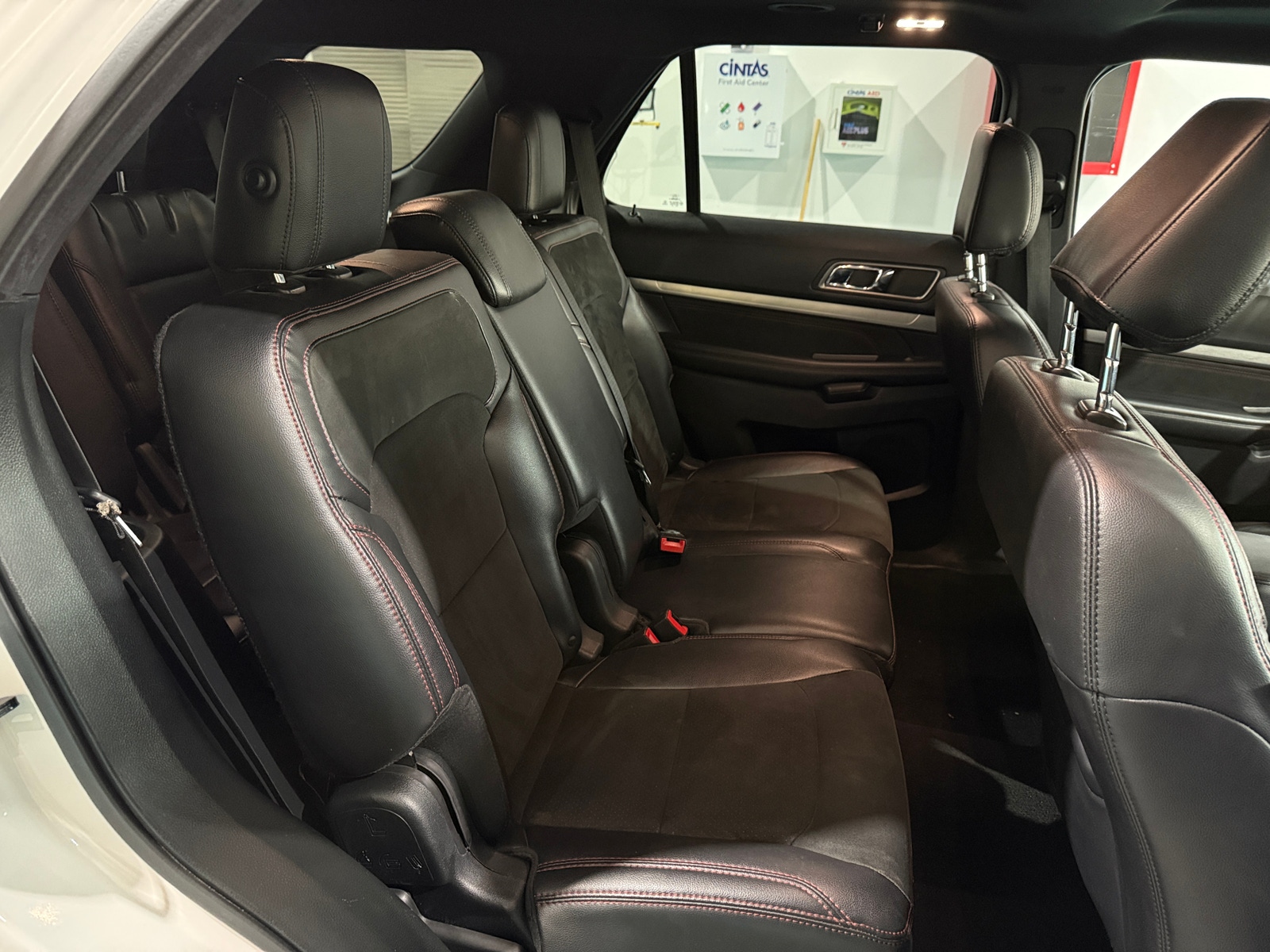 Thumbnail: 2019 Ford Explorer - 5