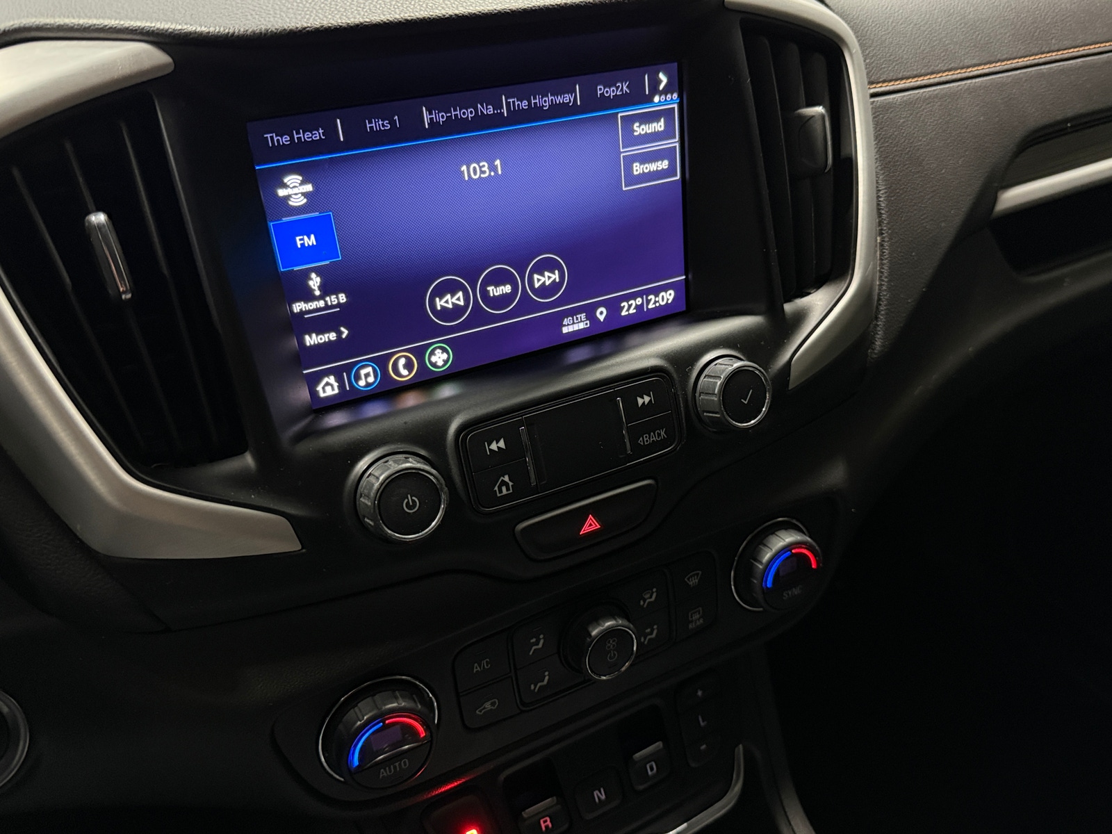 Thumbnail: 2020 GMC Terrain - 3