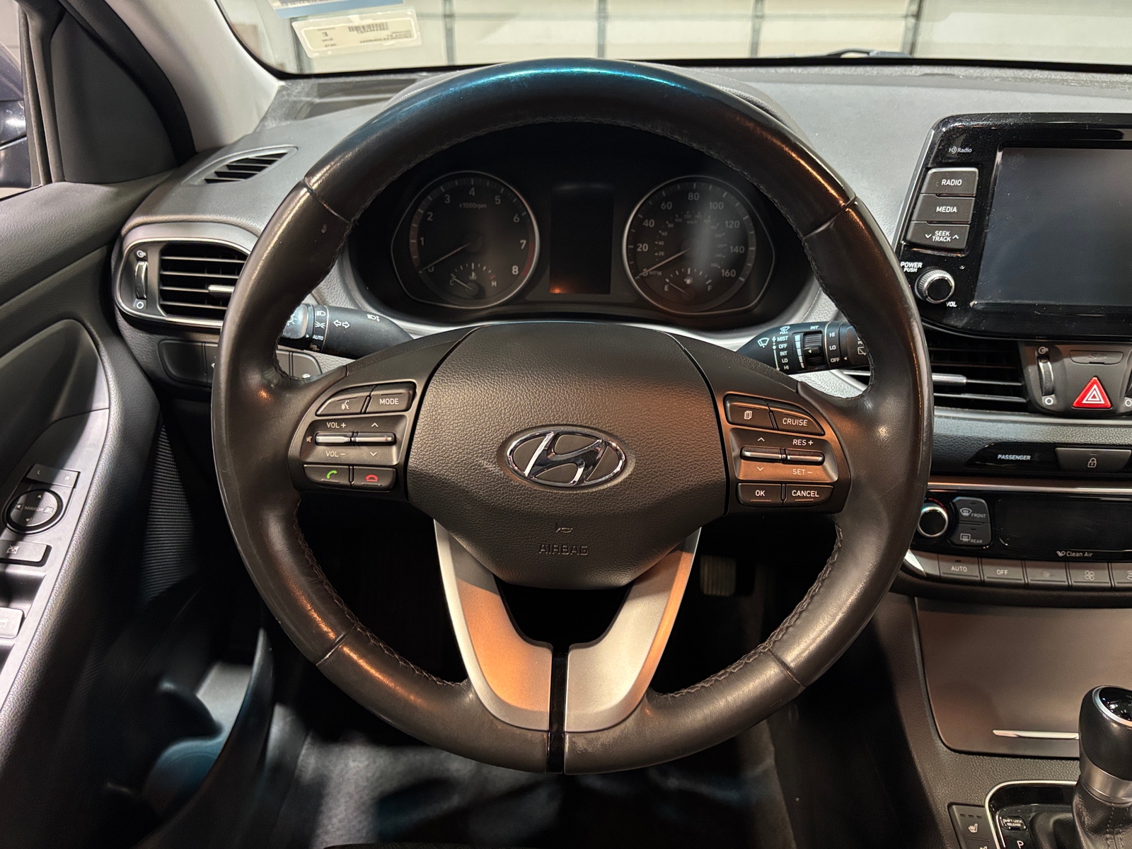 Thumbnail: 2018 Hyundai Elantra - 4