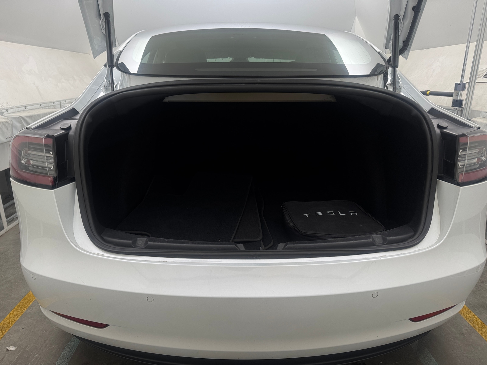Thumbnail: 2019 Tesla Model 3 - 6
