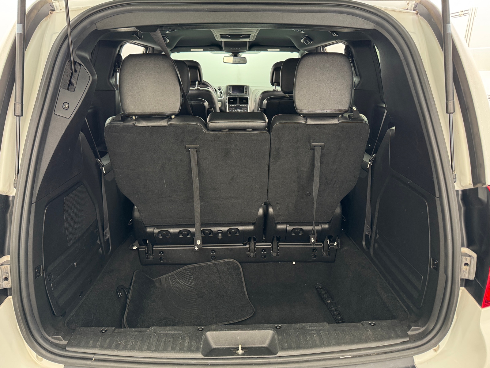 Thumbnail: 2019 Dodge Grand Caravan - 6