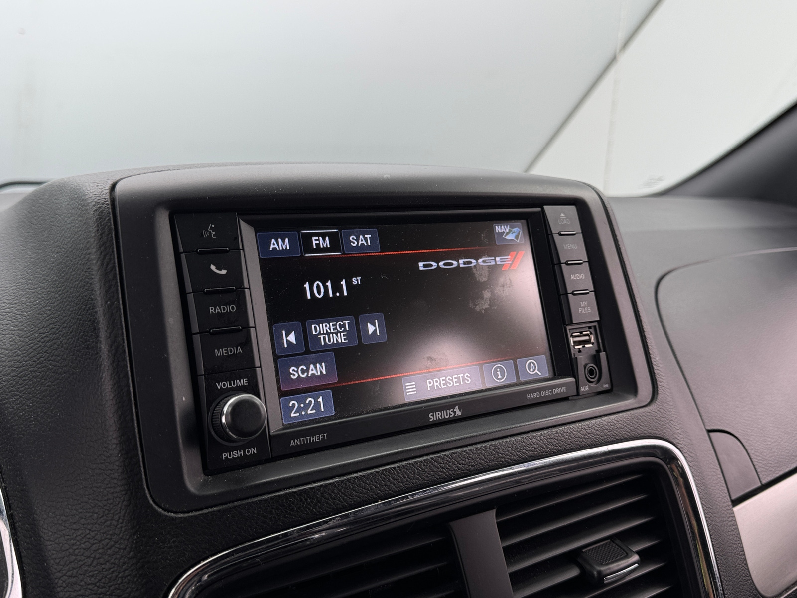 Thumbnail: 2019 Dodge Grand Caravan - 3