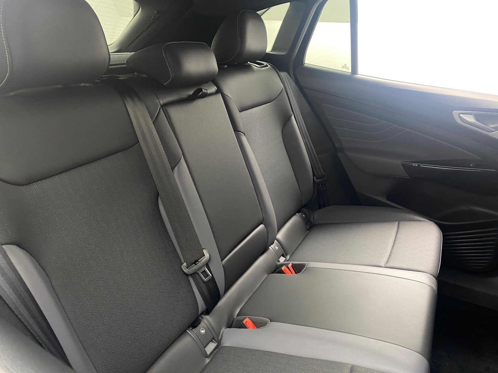 Thumbnail: 2024 Volkswagen ID.4 - 5