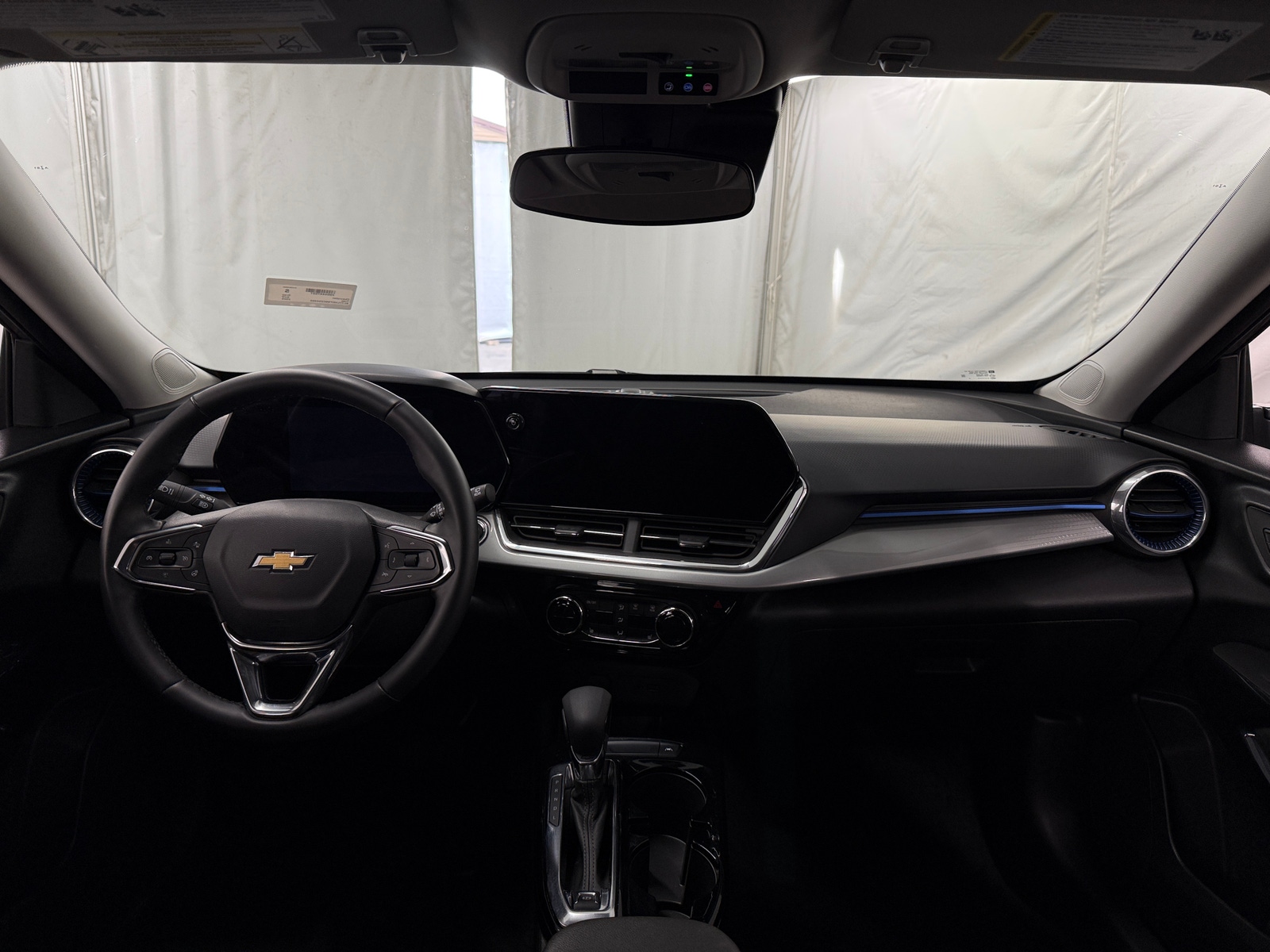 Thumbnail: 2025 Chevrolet Trax - 3