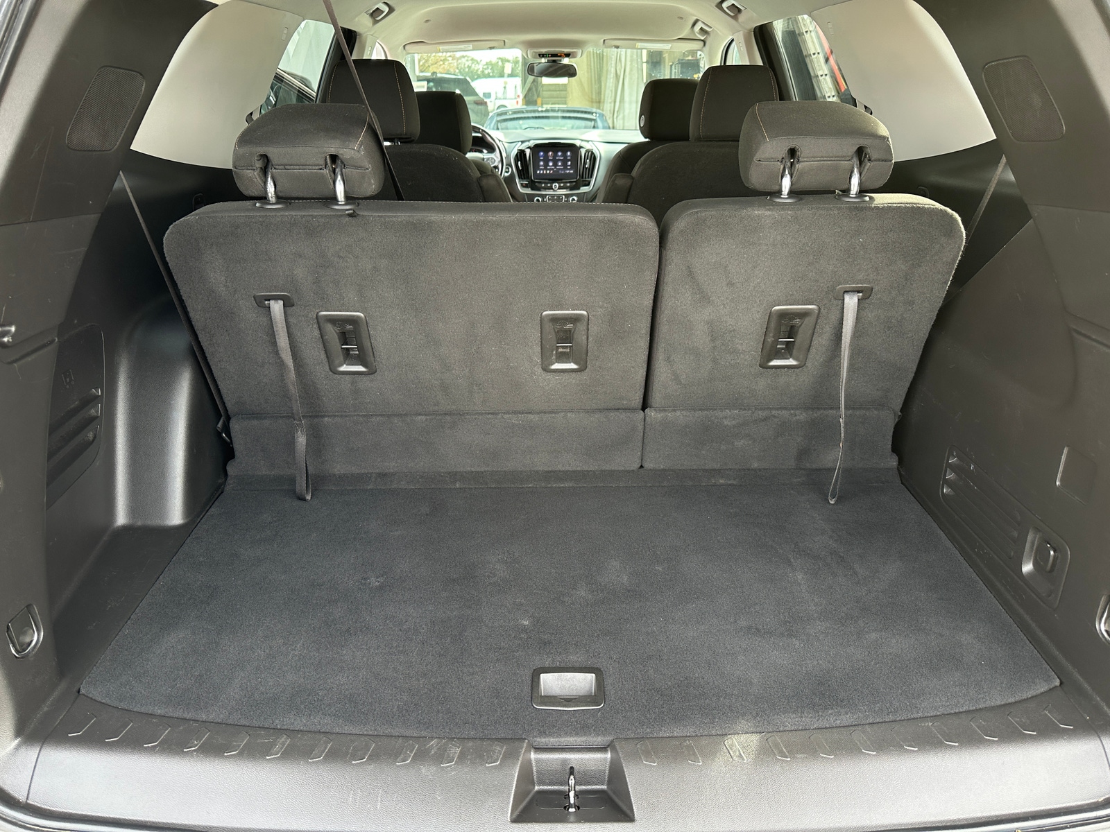 Thumbnail: 2021 Chevrolet Traverse - 7