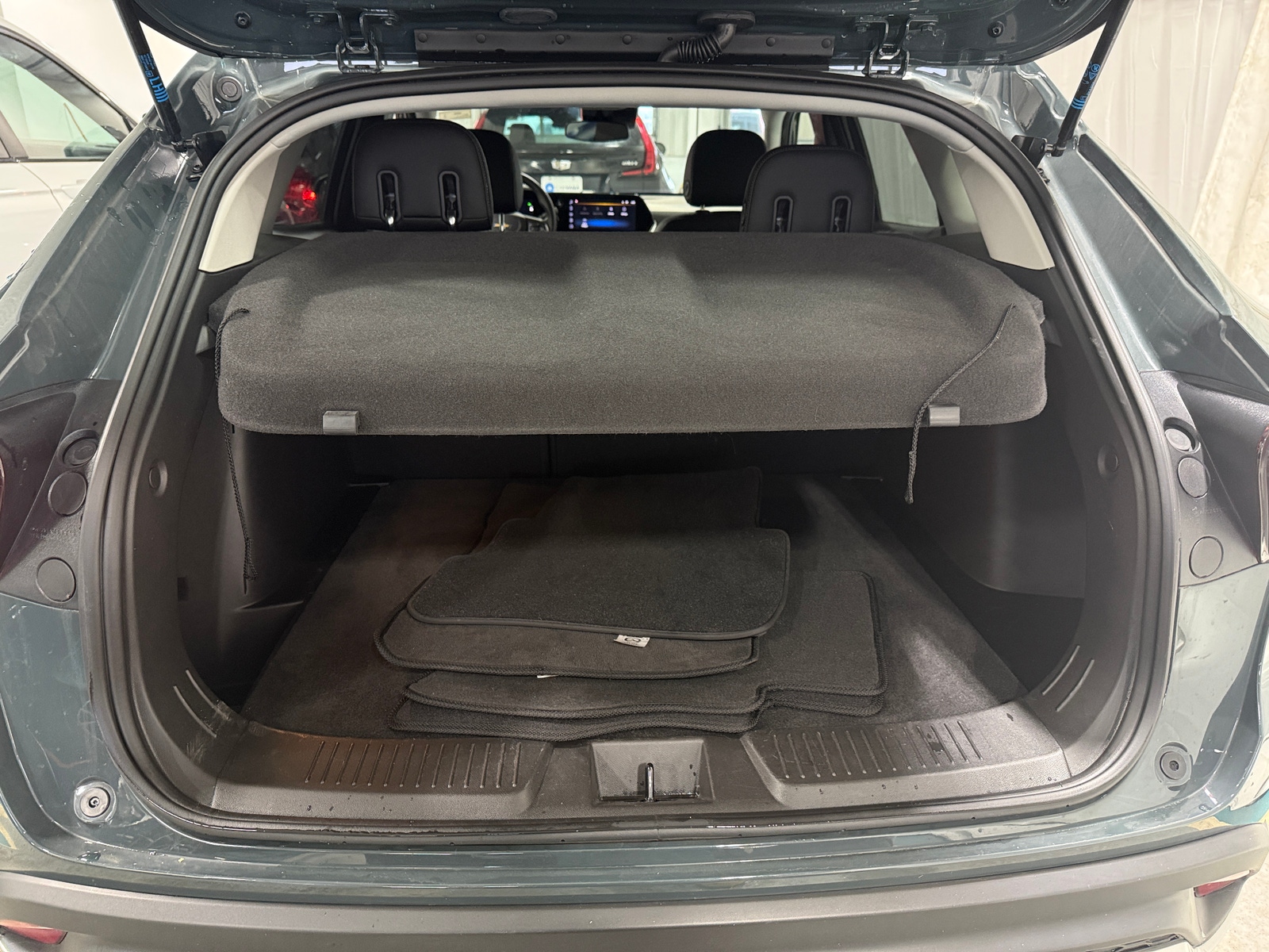 Thumbnail: 2025 Chevrolet Trax - 7