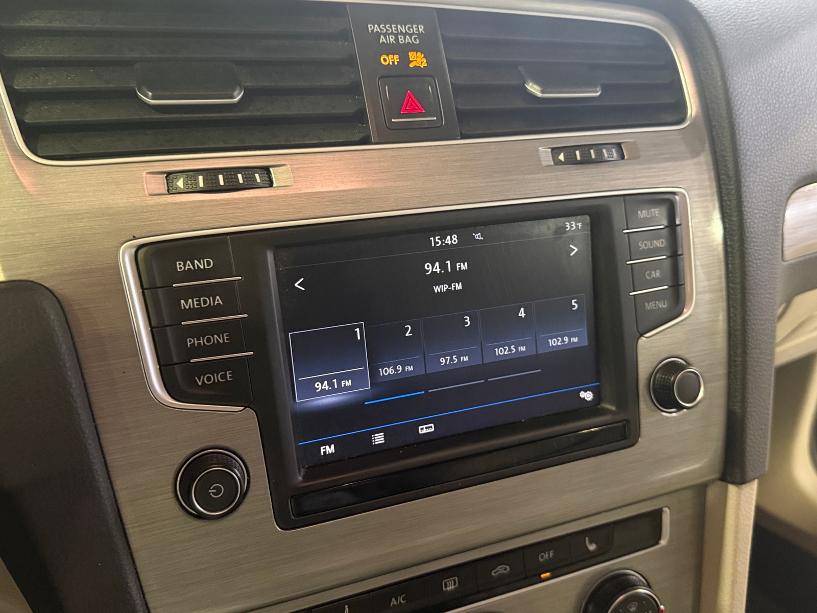 Thumbnail: 2017 Volkswagen Golf - 4