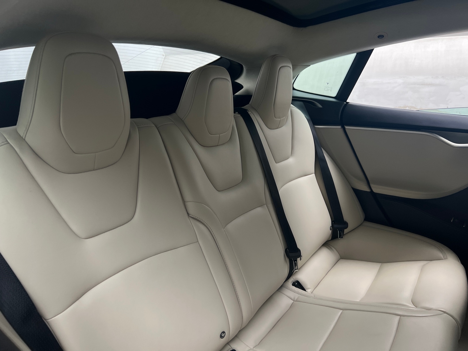 Thumbnail: 2017 Tesla Model S - 5