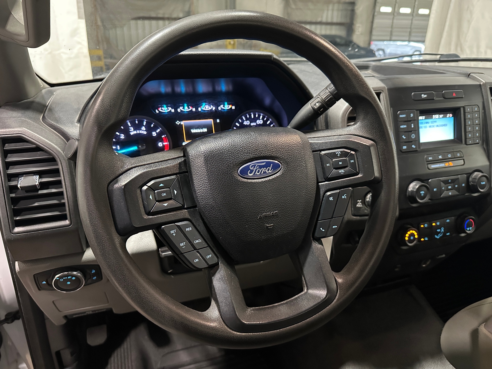 Thumbnail: 2020 Ford Econoline - 5