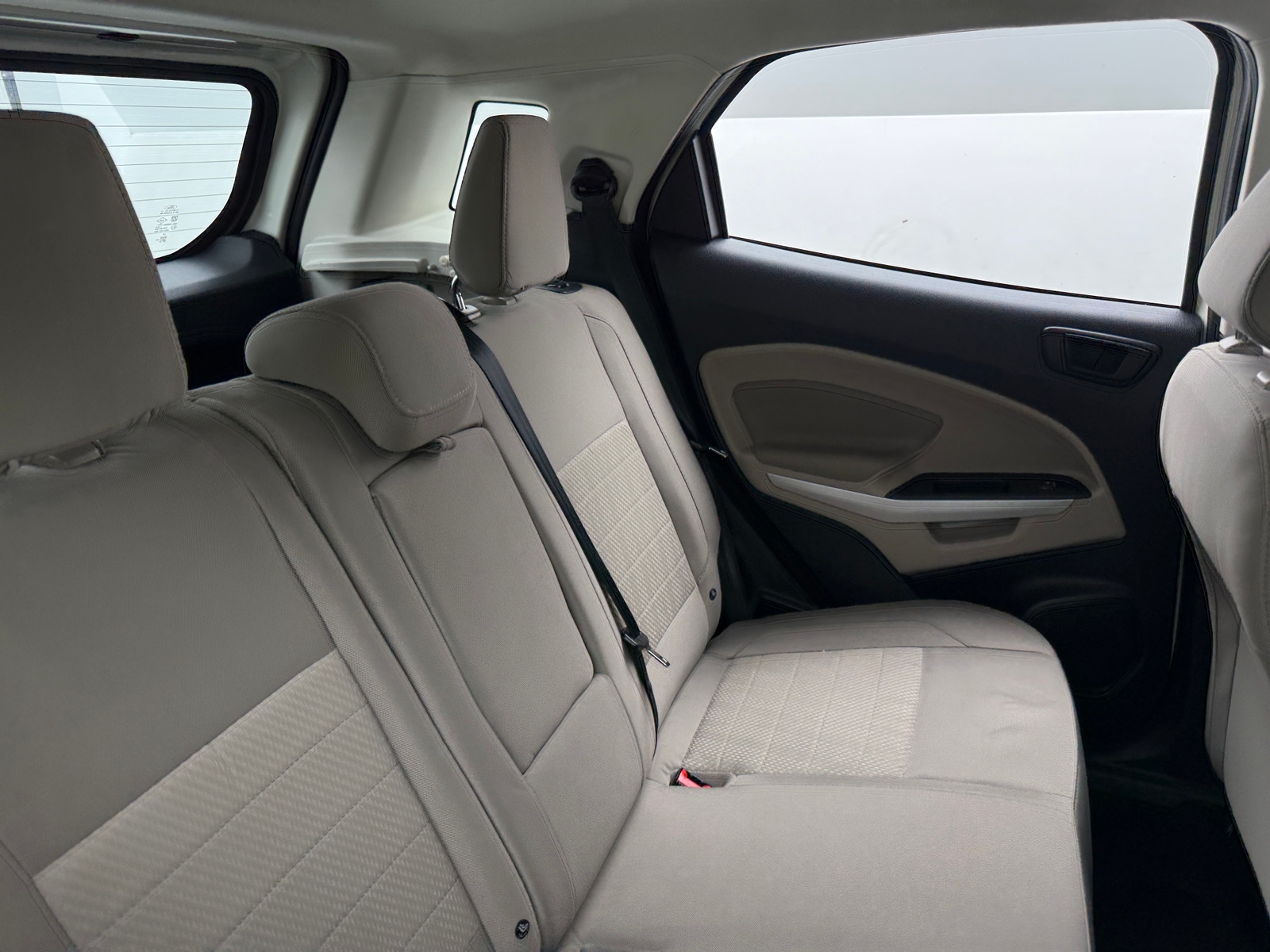 Thumbnail: 2021 Ford EcoSport - 6