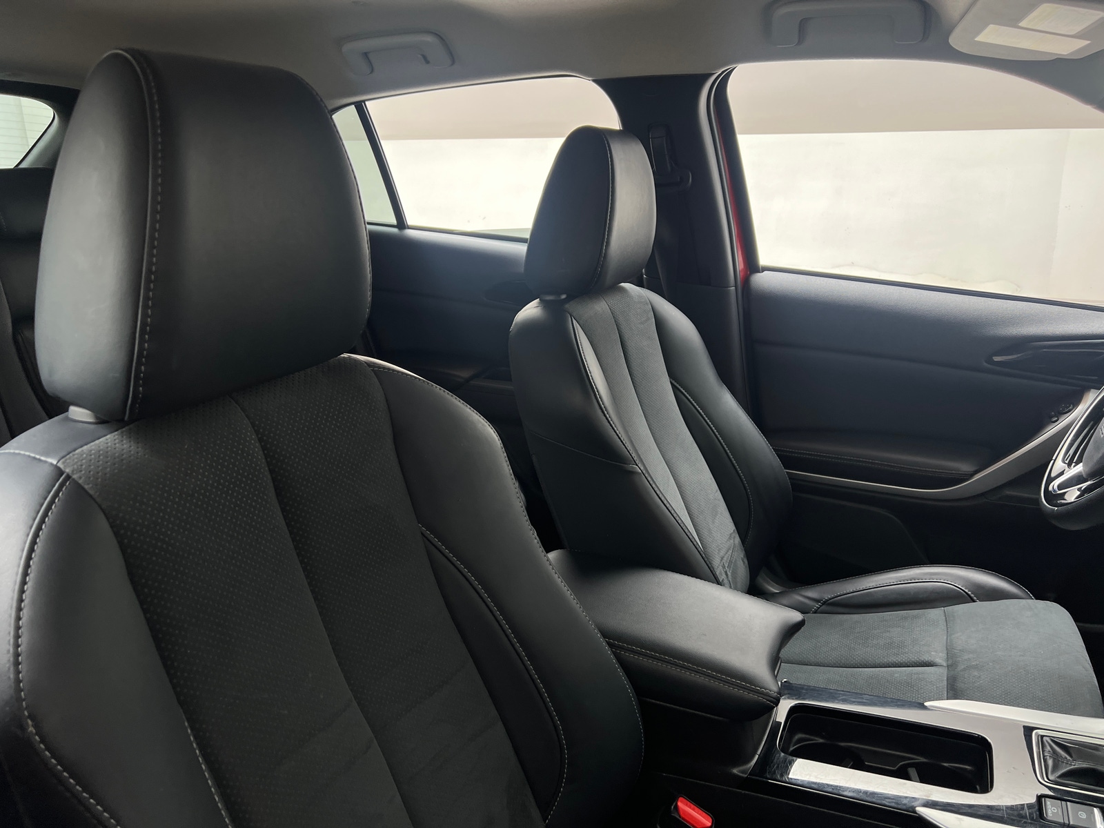 Thumbnail: 2024 Mitsubishi Eclipse Cross - 2