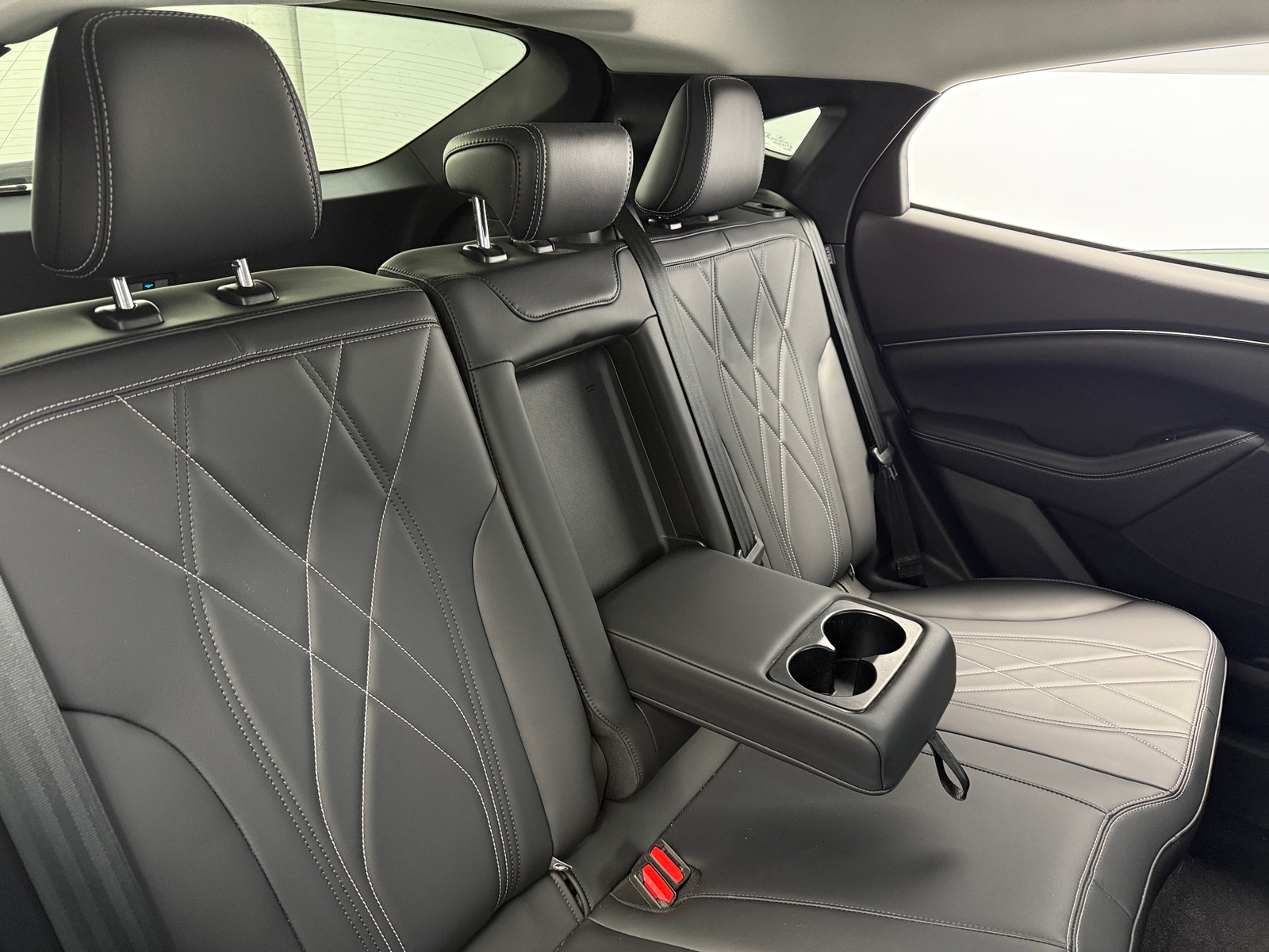 Thumbnail: 2022 Ford Mustang Mach-E - 5