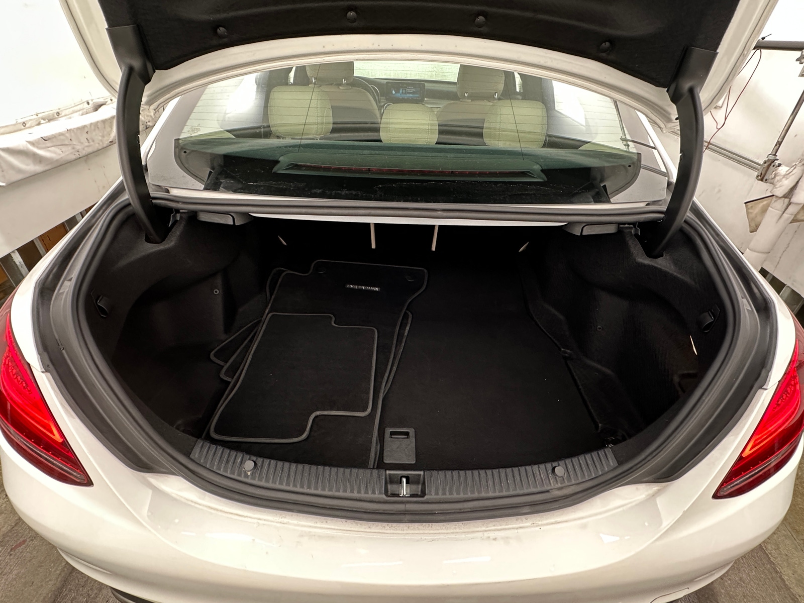 Thumbnail: 2019 Mercedes-Benz C-Class - 7