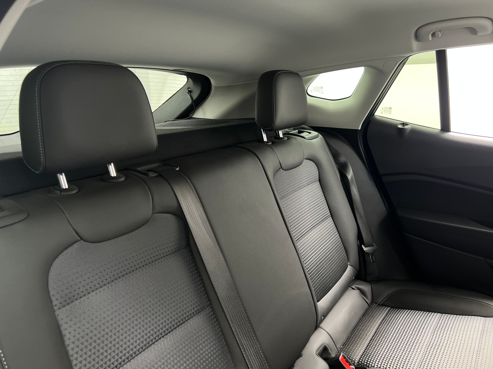 Thumbnail: 2025 Chevrolet Trax - 6