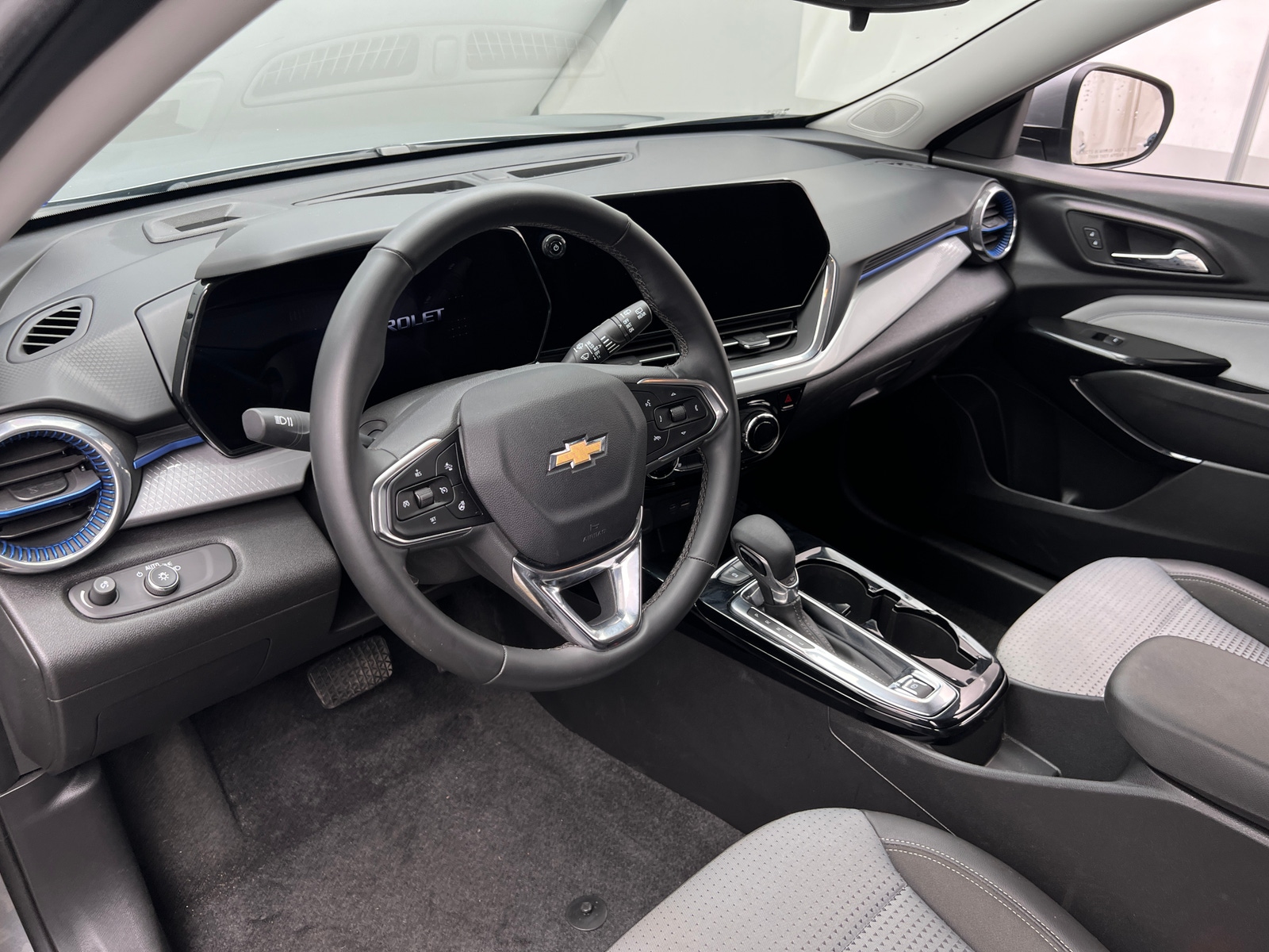 Thumbnail: 2025 Chevrolet Trax - 5