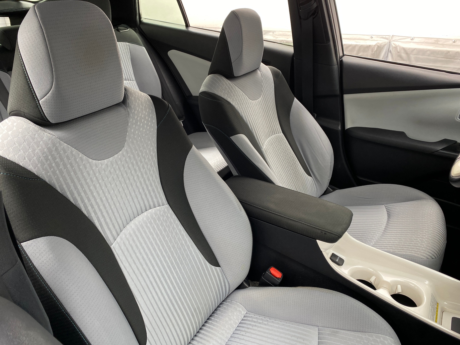 Thumbnail: 2016 Toyota Prius - 2