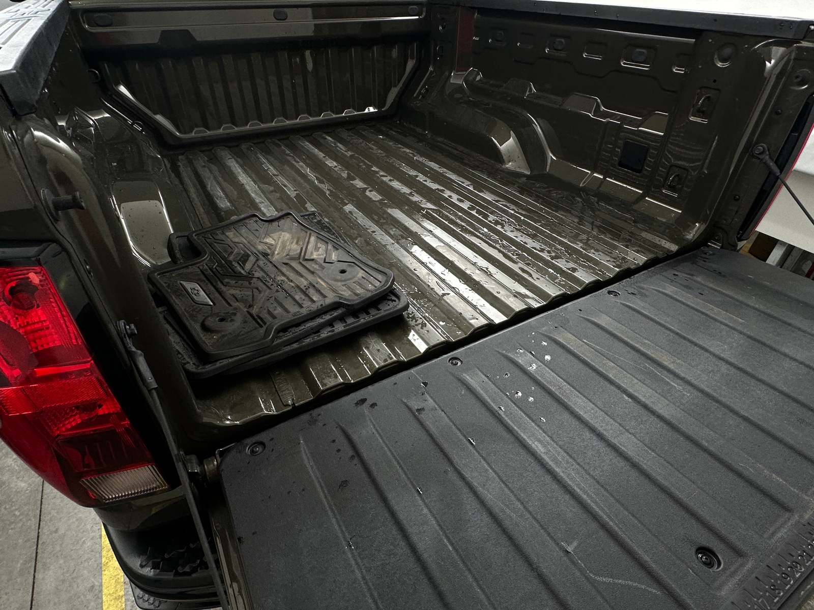 Thumbnail: 2024 Chevrolet Colorado - 7