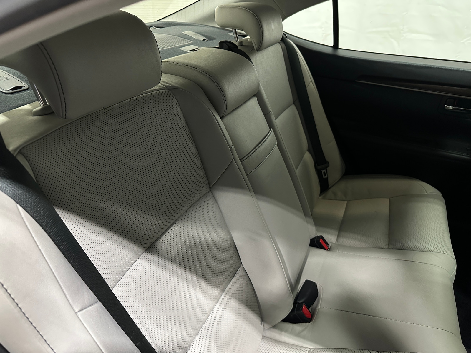 Thumbnail: 2013 Lexus ES - 5