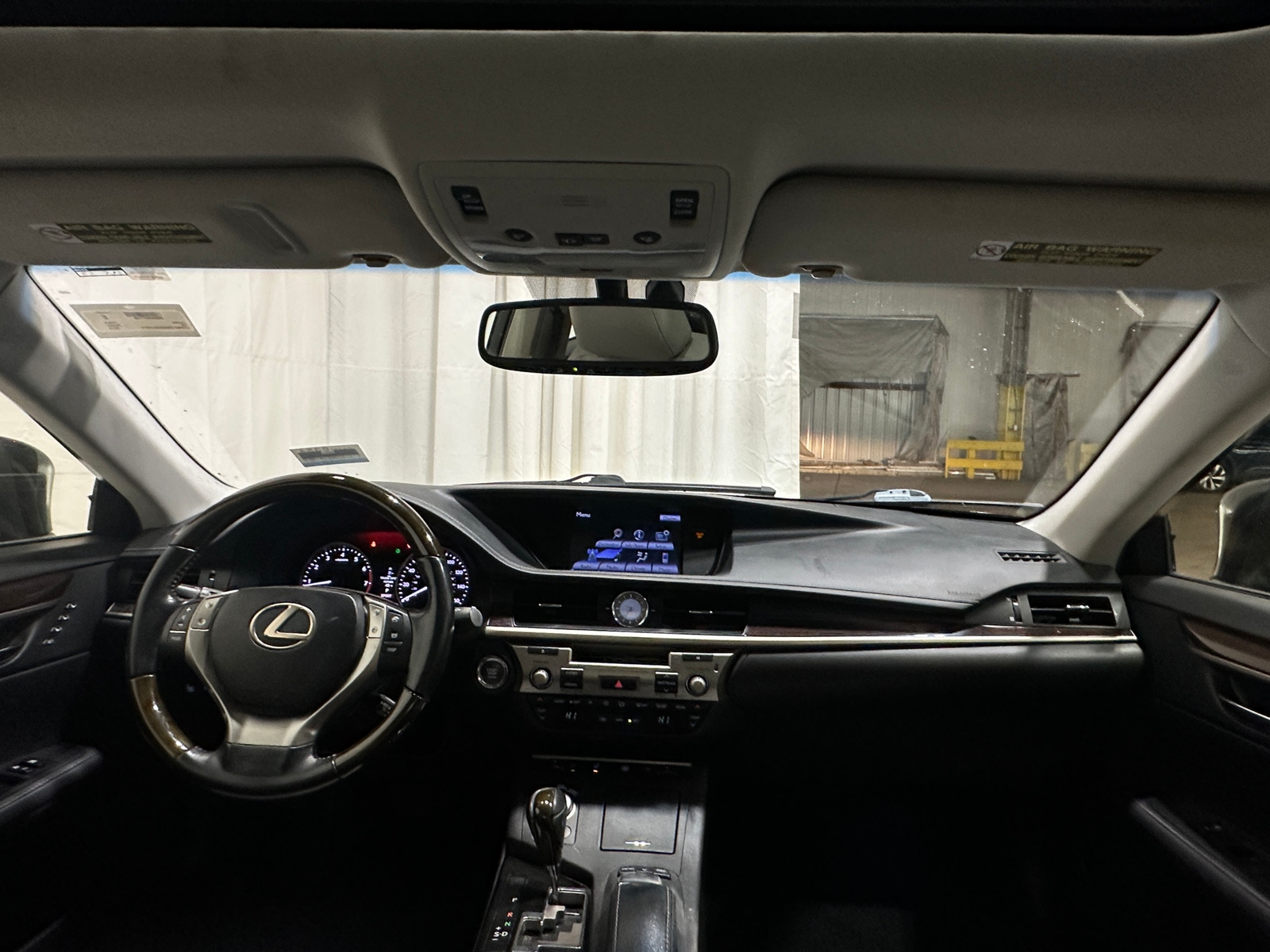 Thumbnail: 2013 Lexus ES - 2