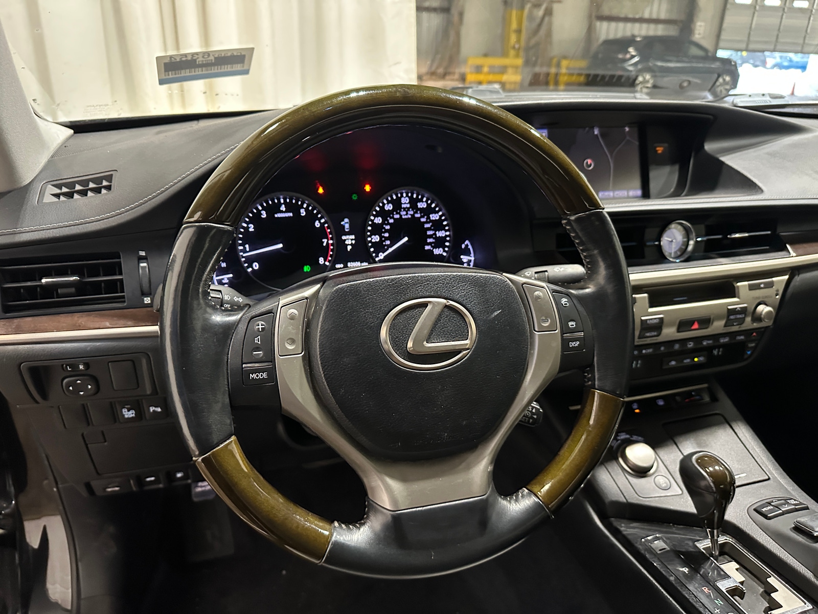 Thumbnail: 2013 Lexus ES - 4