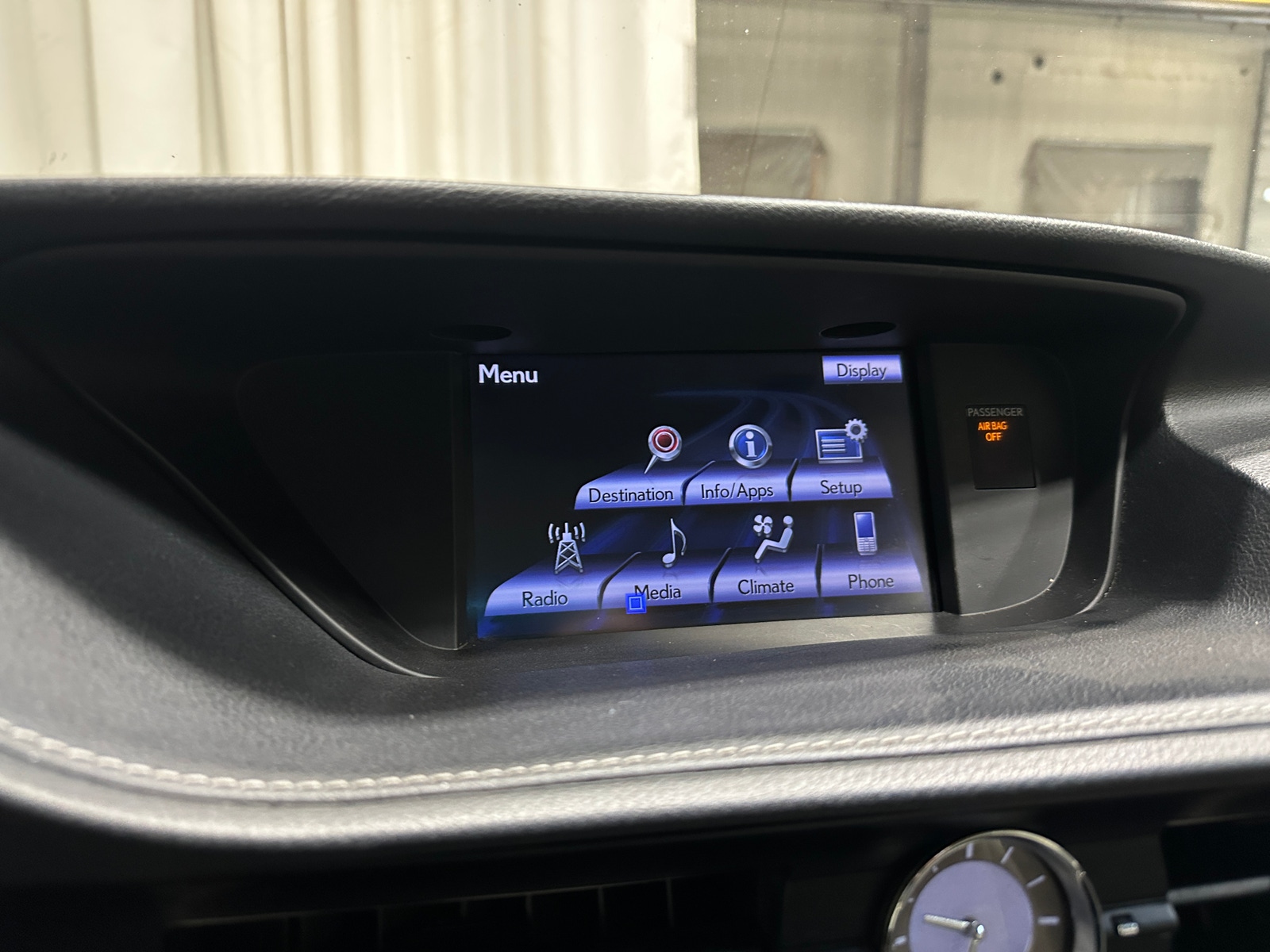 Thumbnail: 2013 Lexus ES - 3