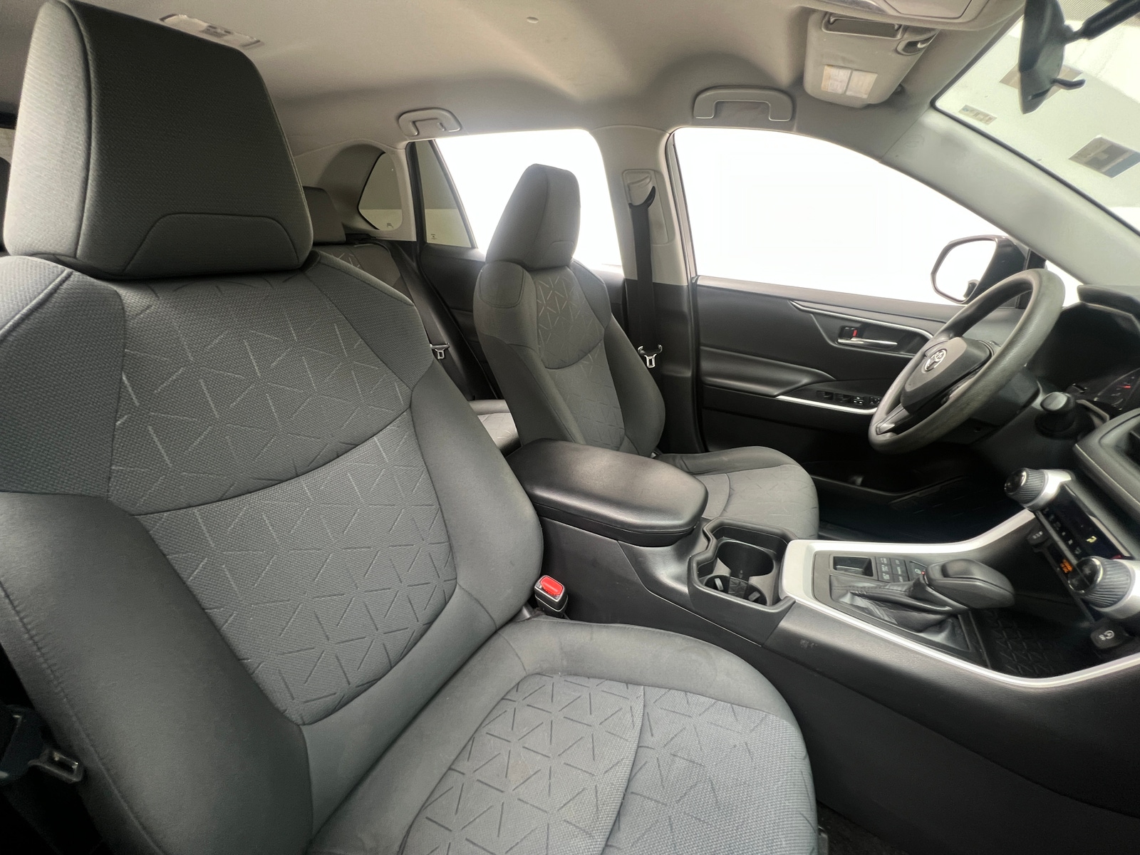 Thumbnail: 2020 Toyota RAV4 - 2