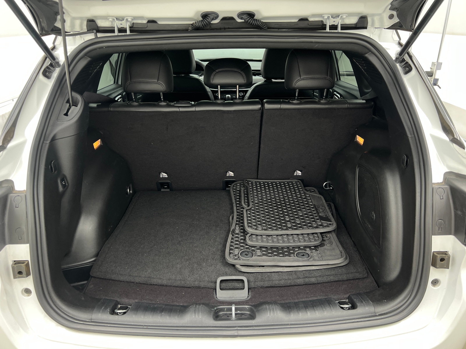 Thumbnail: 2024 Jeep Compass - 6