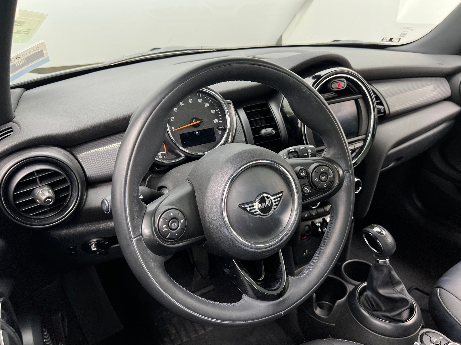 Thumbnail: 2019 MINI Cooper Hardtop - 4