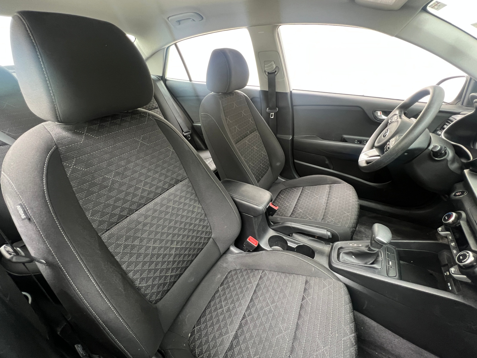 Thumbnail: 2021 Kia Rio - 2