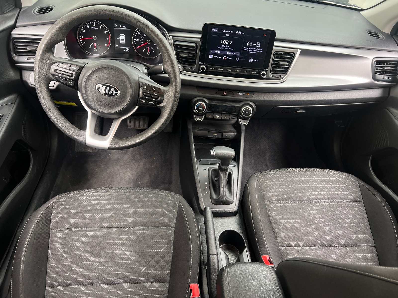 Thumbnail: 2021 Kia Rio - 3