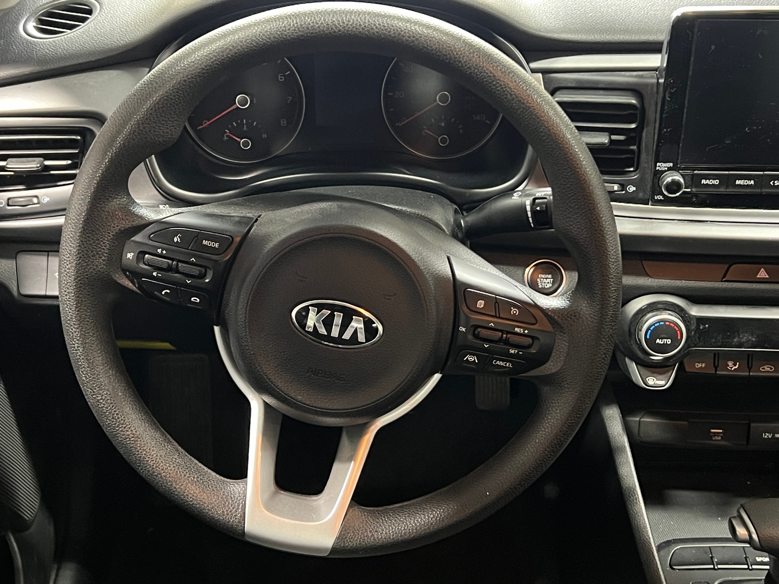 Thumbnail: 2021 Kia Rio - 5