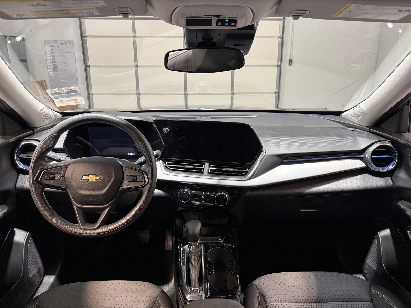 Thumbnail: 2025 Chevrolet Trax - 3