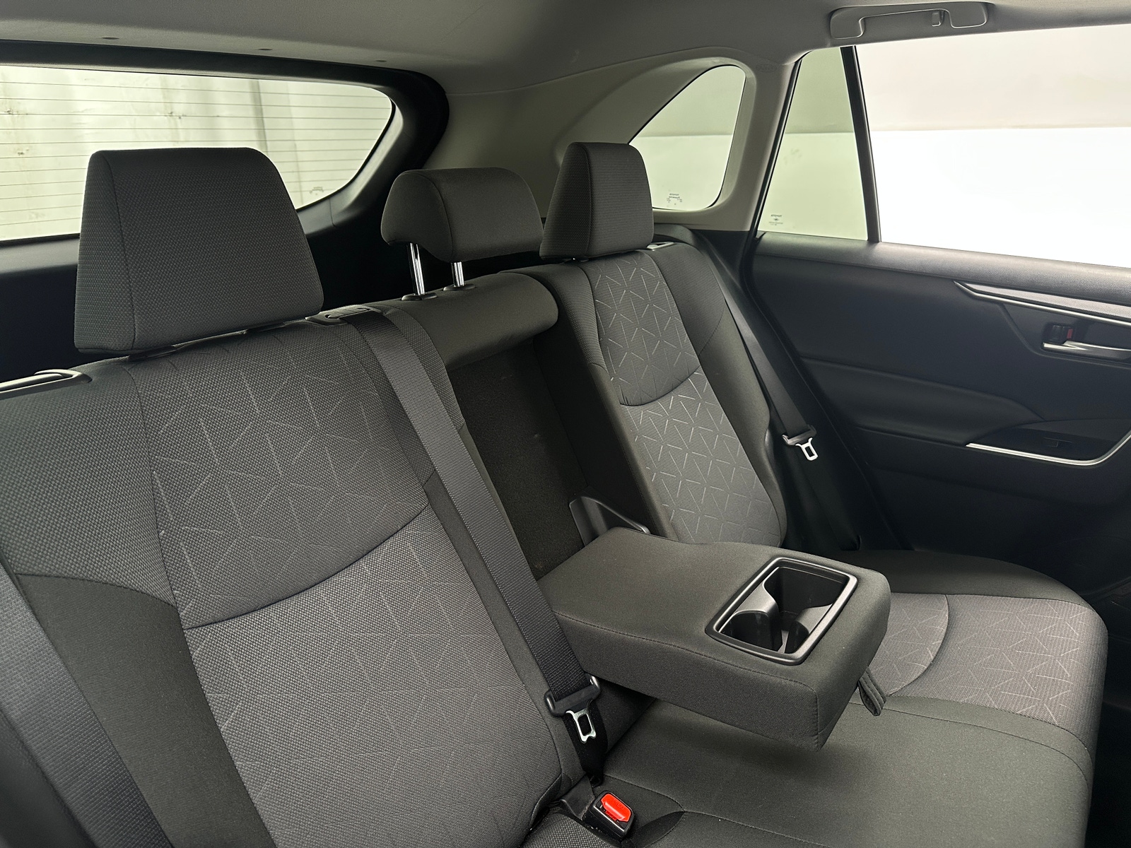 Thumbnail: 2025 Toyota RAV4 - 6