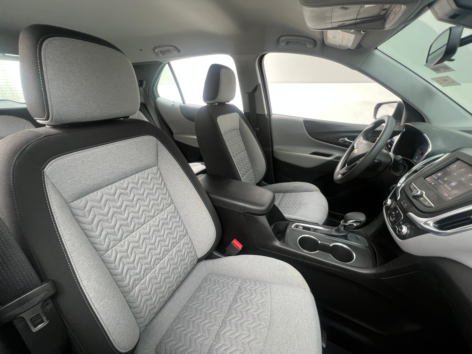 Thumbnail: 2022 Chevrolet Equinox - 2