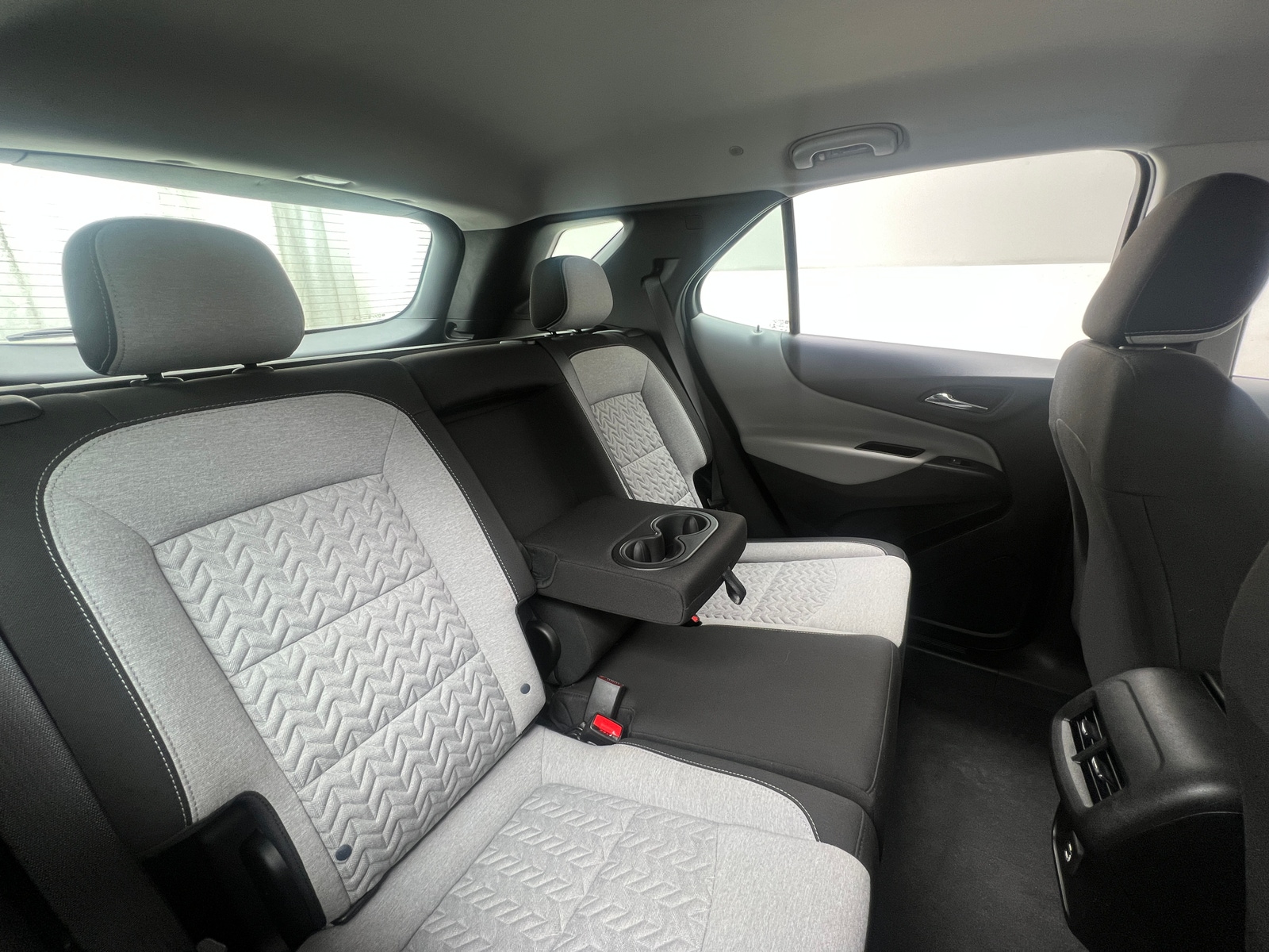 Thumbnail: 2022 Chevrolet Equinox - 6