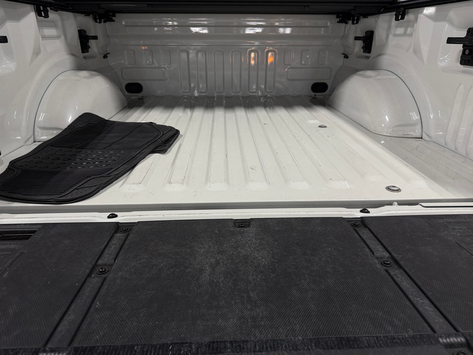 Thumbnail: 2022 Ford Econoline - 6